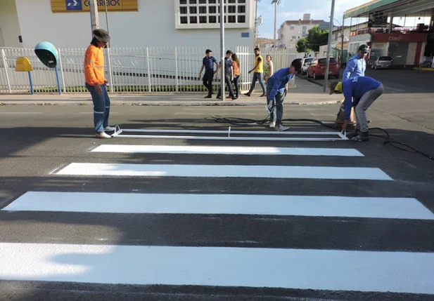 Prefeitura de Picos vai restaurar faixas de pedestres