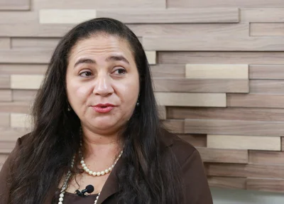 Cida Santiago 