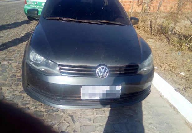 Carro recuperado em Parnaíba 
