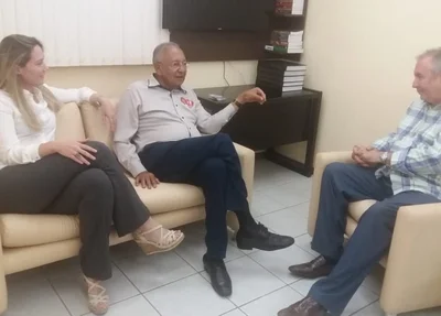 Dr. Pessoa, João Henrique e Vanessa Tapety 