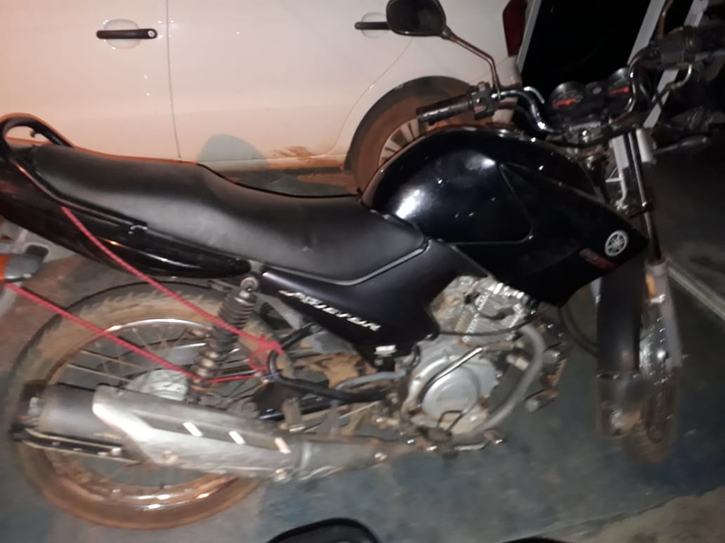 Motocicleta recuperada pelo Motopatrulhamento da Polícia Militar 