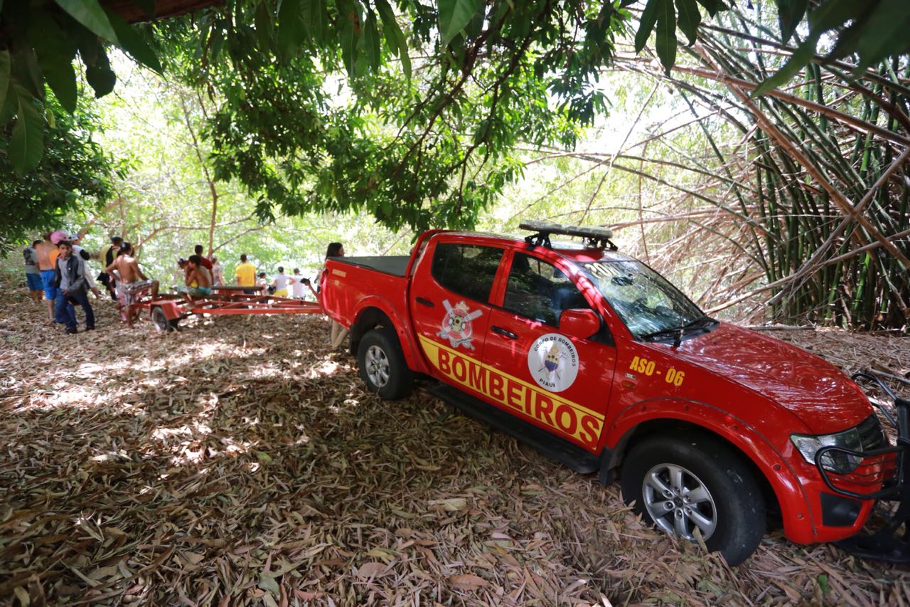 O corpo foi encontrado nas margens do Rio Poti