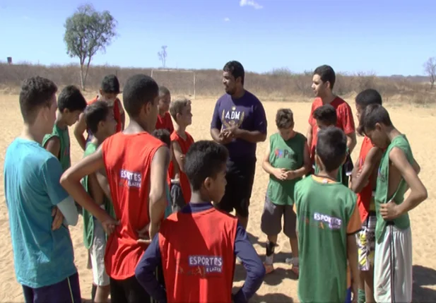 Prefeitura de Picos cria projeto Esporte na Comunidade