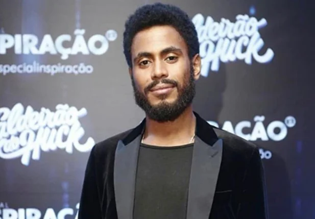 Ícaro Silva