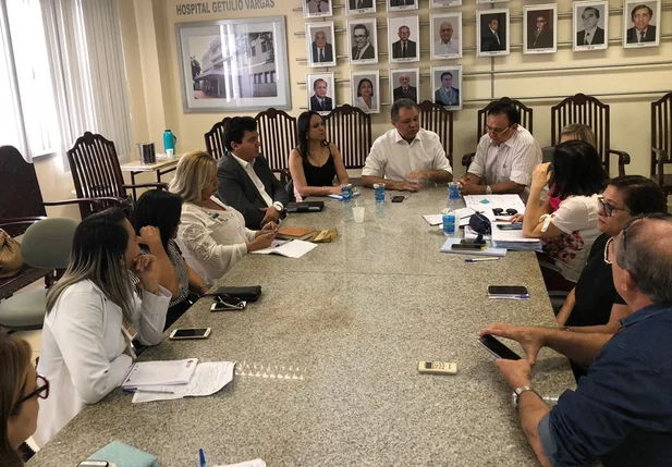 Reunião no Hospital Getúlio Vargas