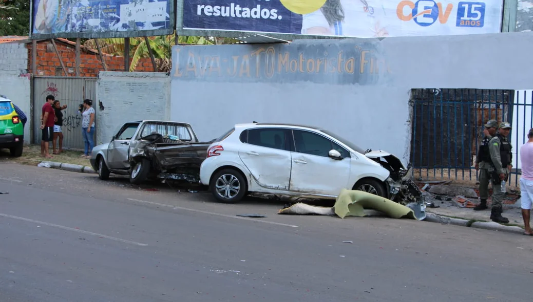 Acidente aconteceu na Avenida Marechal Castelo Branco na zona norte de Teresina