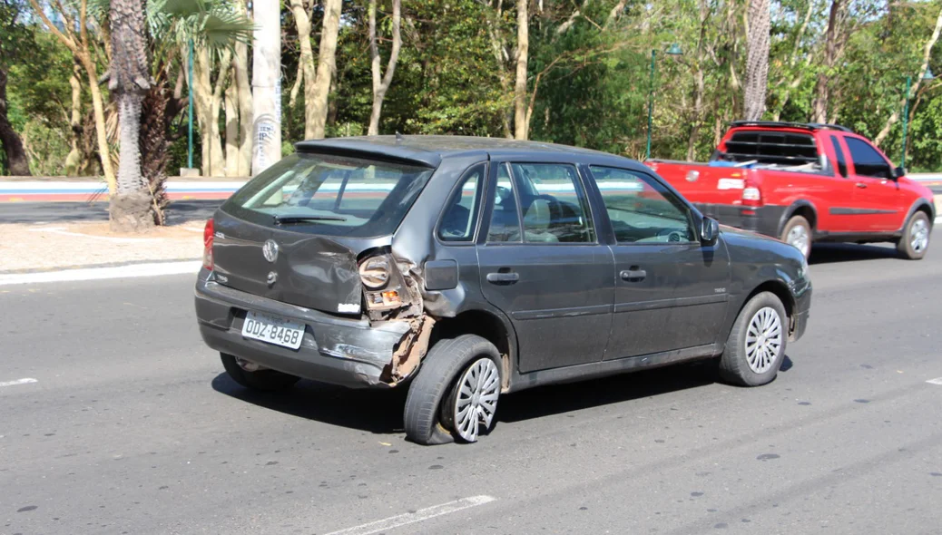 Veículo Gol também se envolveu no acidente