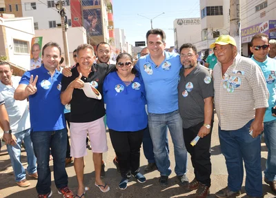 Belê Medeiros ao lado de correligionários e amigos