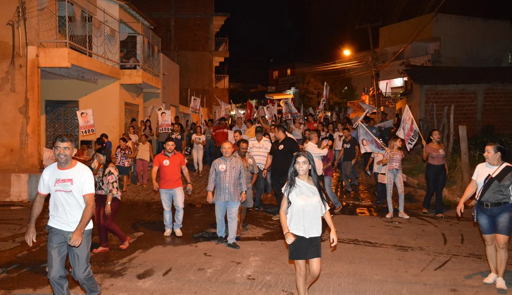 Vice-prefeito Edilson Carvalho marcou presença na caminhada