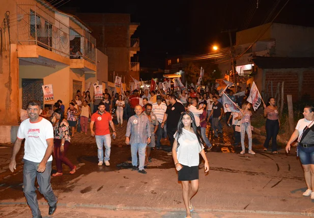 Vice-prefeito Edilson Carvalho marcou presença na caminhada