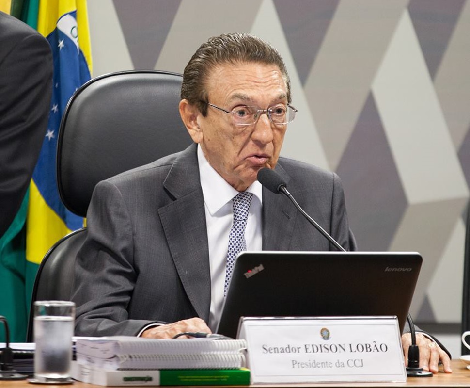 Senador Edison Lobão