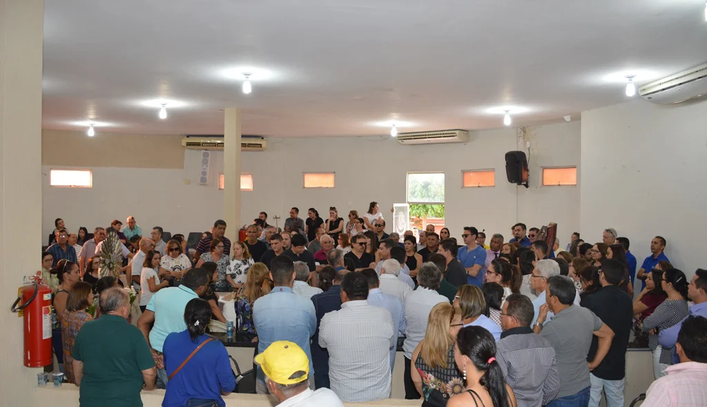 Dezenas de picoenses participaram do velório de Galeno