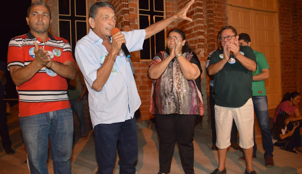 Gil Paraibano pede apoio à candidatura de Belê