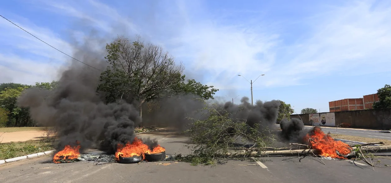 A falta de energia ocorreu devido a um acidente de trânsito