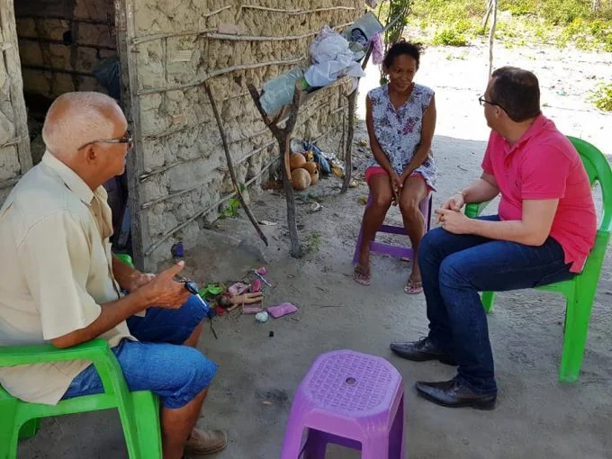 Junior Percy conversa com comunidade  