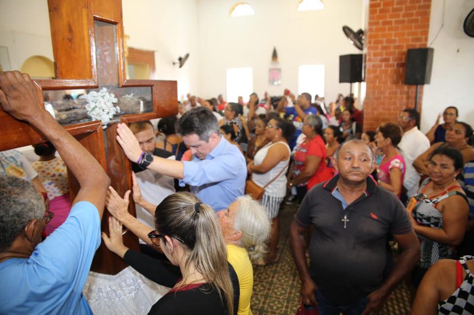 Ciro Nogueira visita santuário 