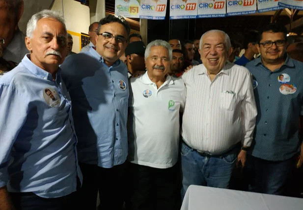 Elmano Férrer recebe apoio de prefeito de Canto do Buriti