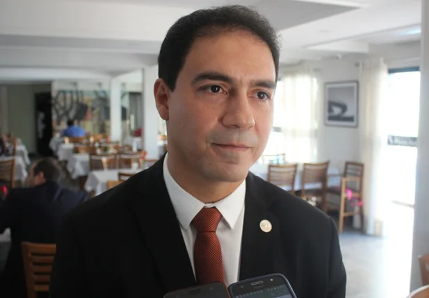 Kléber Curica disputará presidência da OAB de Picos