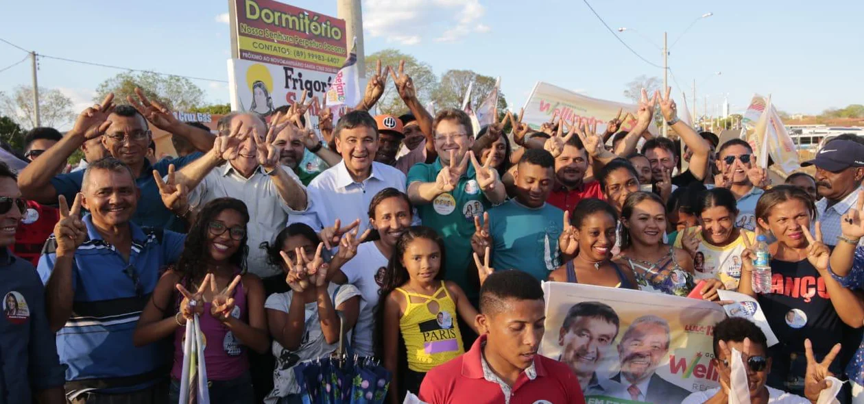 Wellington tira foto com eleitores 