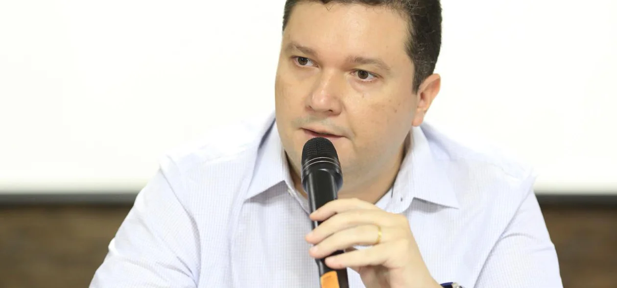 Fábio Sérvio durante discurso 