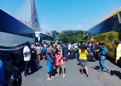Familiares e atletas da delegação piauiense