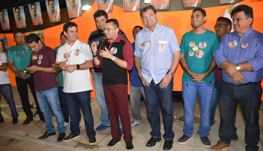 Padre Walmir reafirma apoio aos seus candidatos