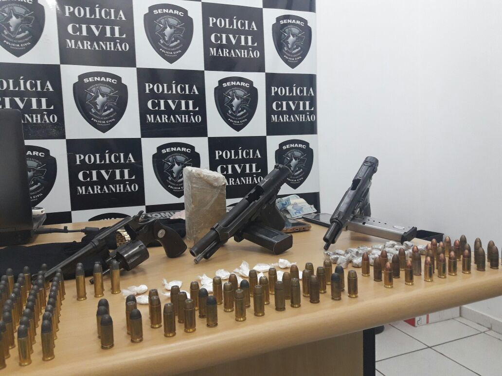 Parte dos materiais apreendidos