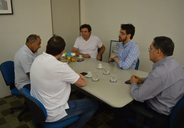 Reunião entre representantes da FIEPI e de empresa gaúcha