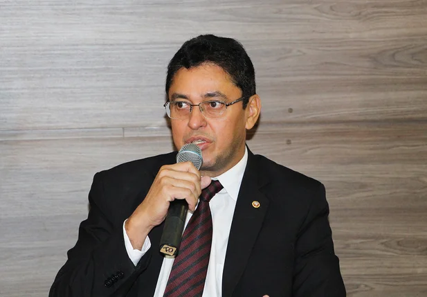 Cleandro Moura