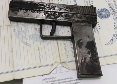 Arma caseira apreendida pela polícia