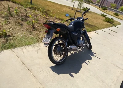 Motocicleta roubada é recuperada após acidente em Teresina