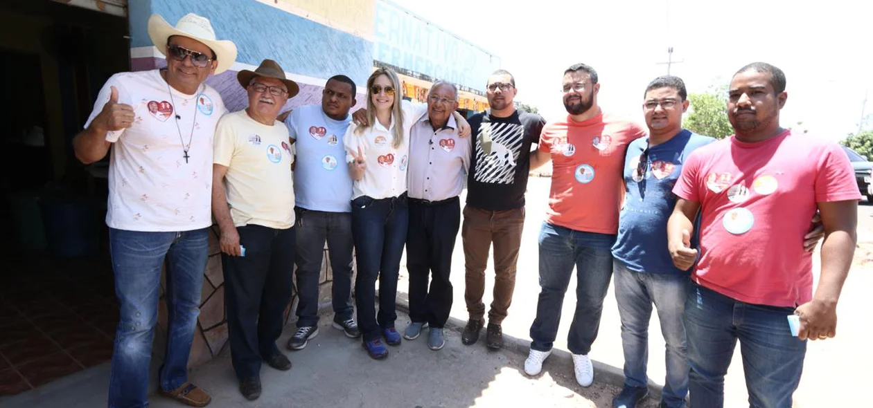 Dr. Pessoa e Vanessa Tapety em campanha em Redenção do Gurgueia