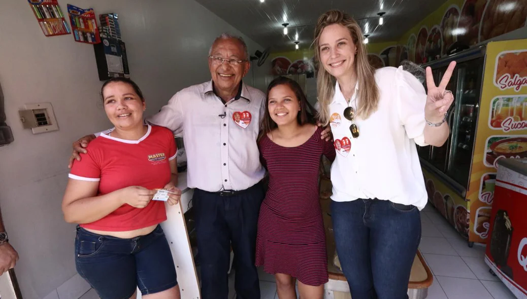 Dr. Pessoa e Vanessa Tapety em campanha