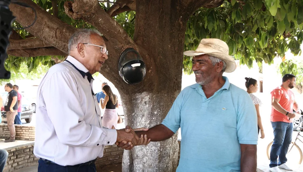 Dr. Pessoa em campanha no Sul do Piauí