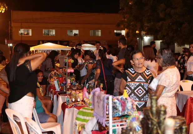 Exposição em Altos
