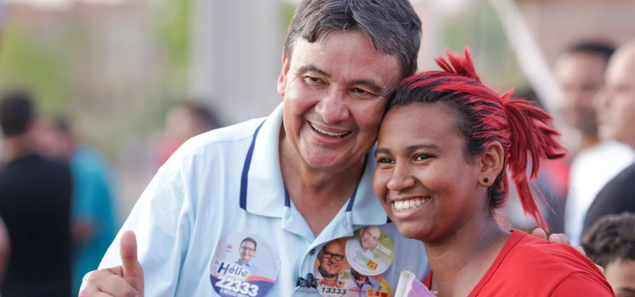 Wellington Dias com eleitores na zona sul em Teresina 