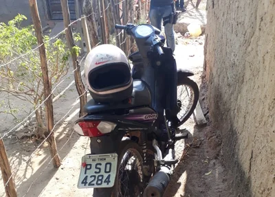 Motocicleta apreendida pela Polícia Civil