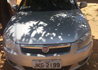 Carro recuperado pela PM
