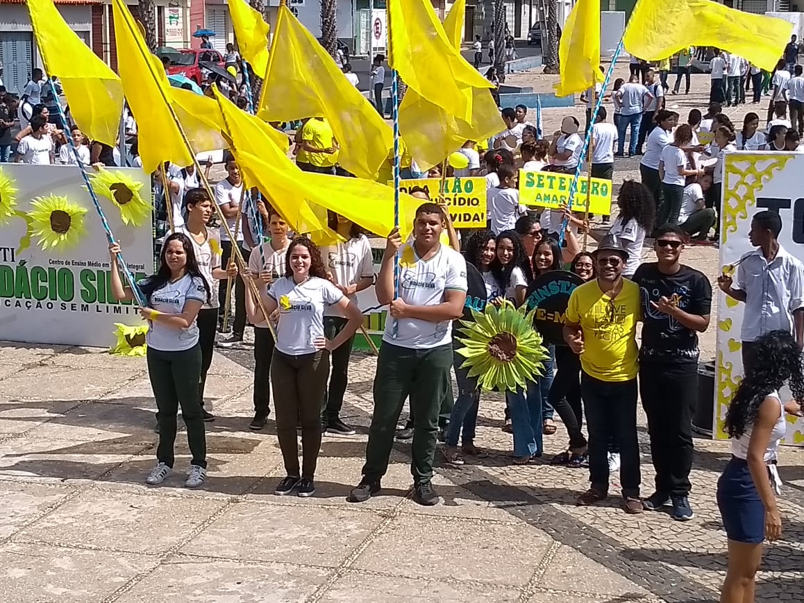 Estudantes do Colégio Didácio