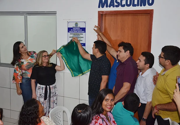 Inauguração de escola em Cocal