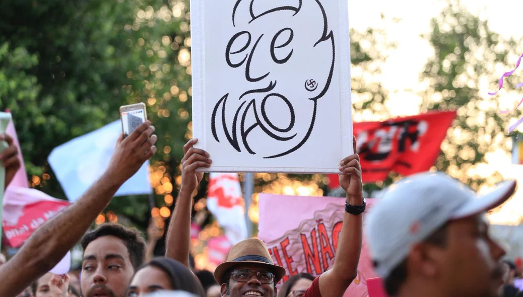 Ato acontece em Teresina contra Jair Bolsonaro