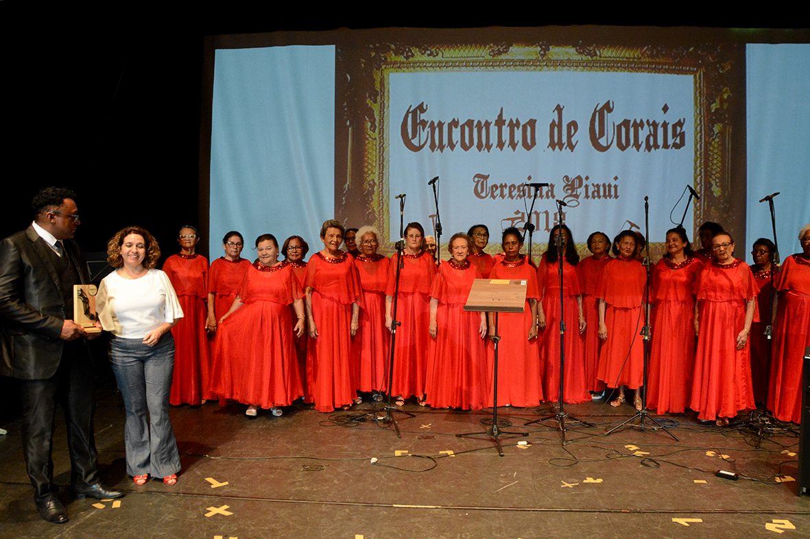 Coral animou o Theatro 4 de Setembro