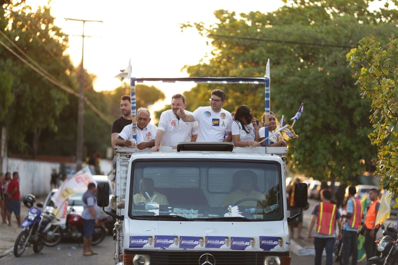 Carreata no bairro Saci, em Teresina