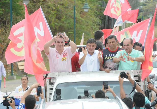 Wellington Dias participa de caminhada na zona norte de Teresina