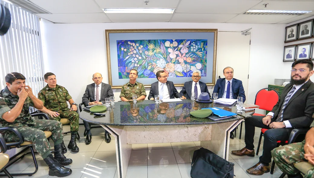 A reunião aconteceu no TRE-PI