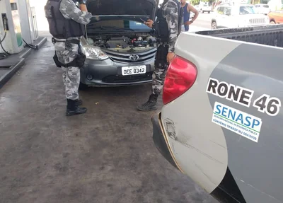 Veículo que estava sendo conduzido pelo foragido