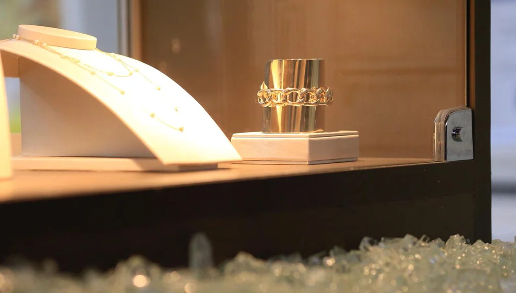 Vitrine da Joalheria Brilhante