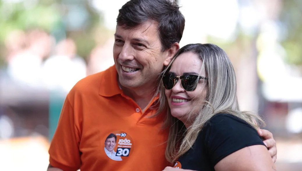 Amoêdo participou de panfletagens no Shopping da Cidade