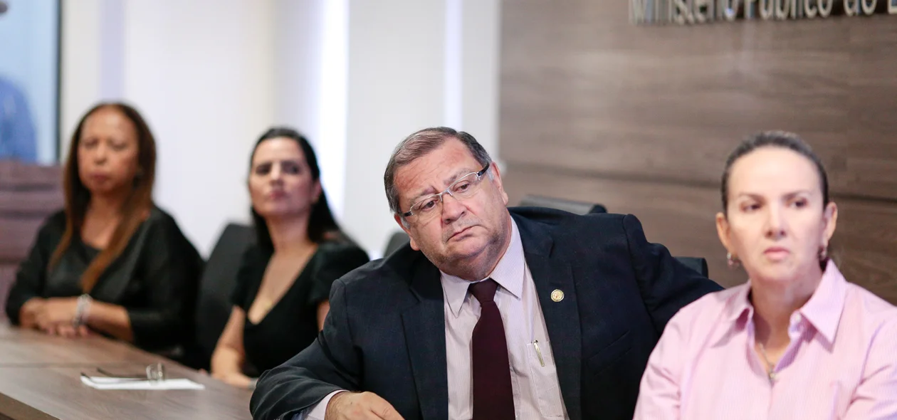 Autoridades presentes na solenidade 
