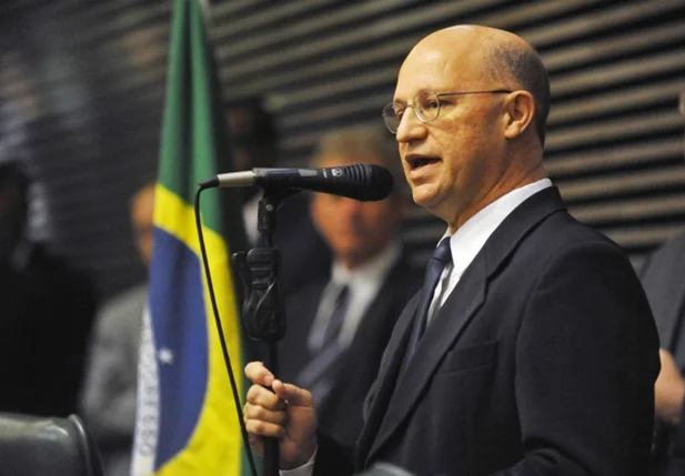 Carlos Neder